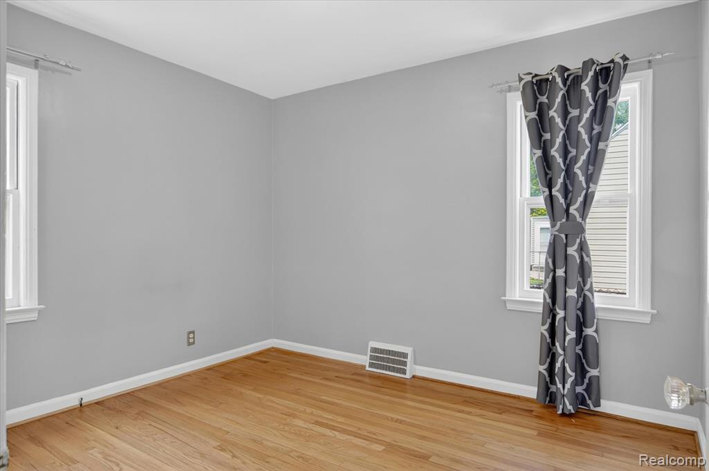 581 Flowerdale Street, Ferndale, MI 48220 — Photo 15