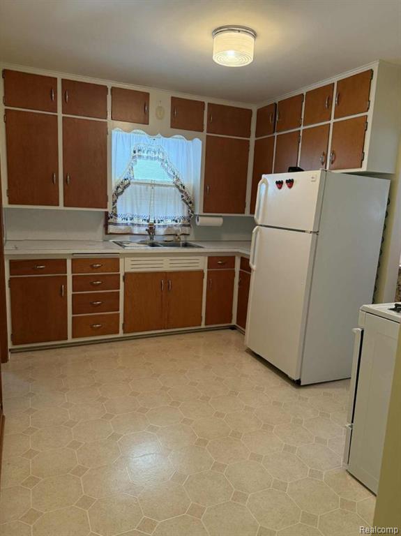 165 Washington Street, Port Austin, MI 48467 — Photo 11