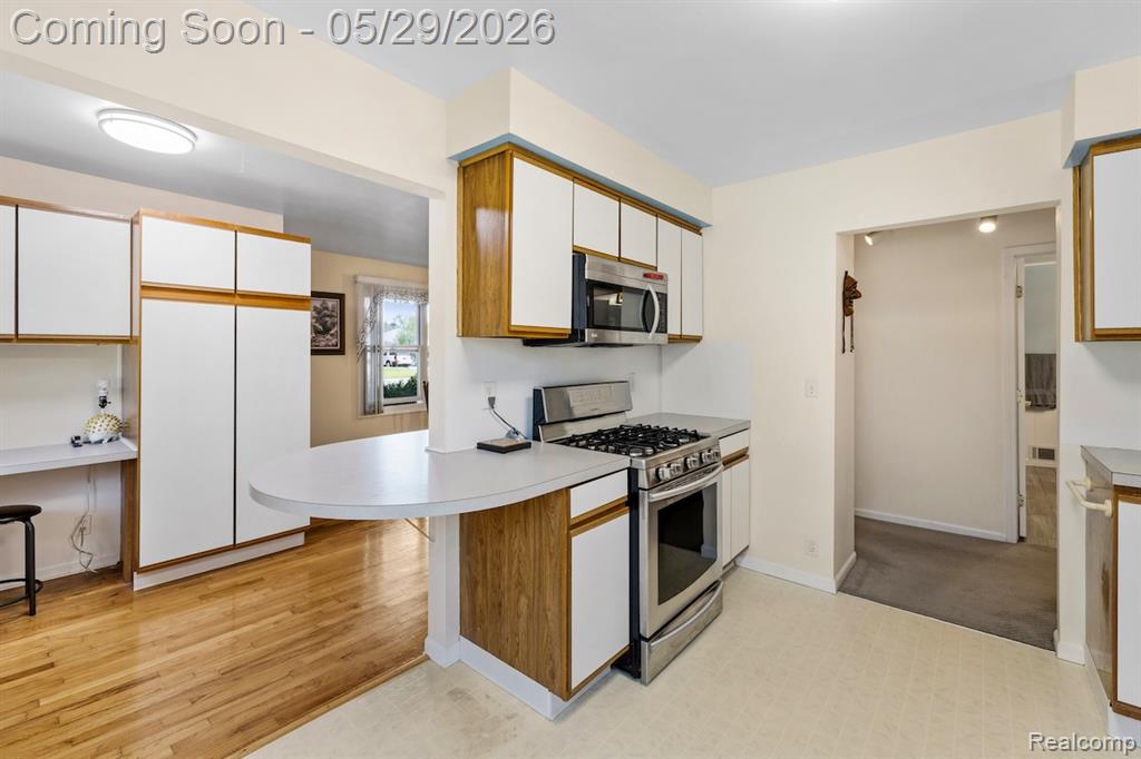 5402 Leland Street, Brighton, MI 48116 — Photo 11
