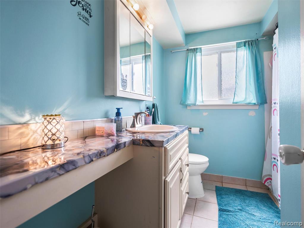 9636 Mueller Street, Taylor, MI 48180 — Photo 15