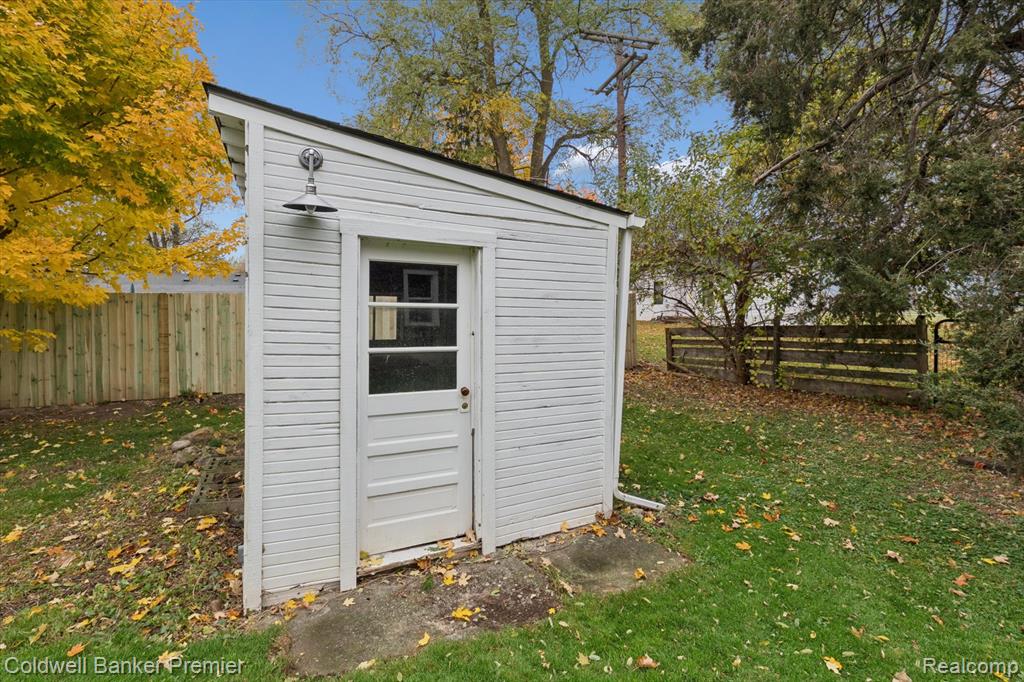 2988 Farmers Creek Road, Metamora, MI 48455 — Photo 32