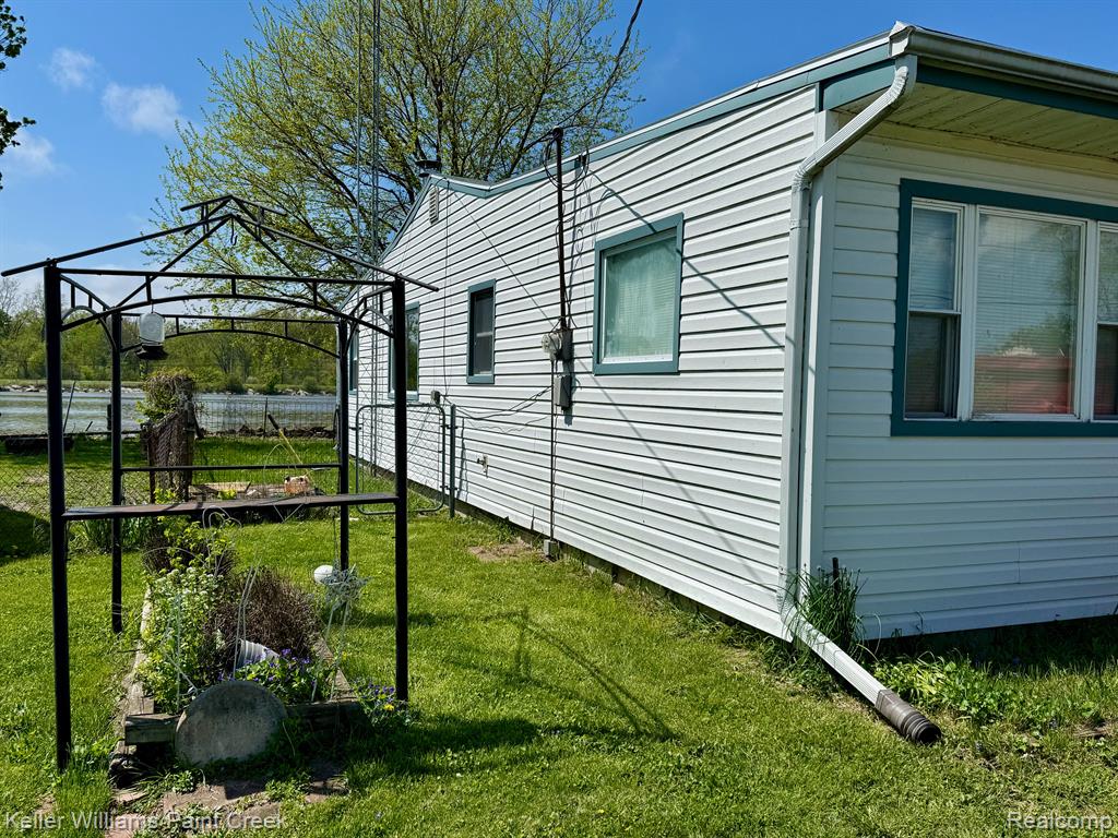 2964 MORIN POINT Street, Erie, MI — Photo 2