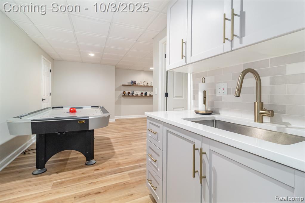 48434 Hill Top Drive E, Plymouth, MI 48170 — Photo 41
