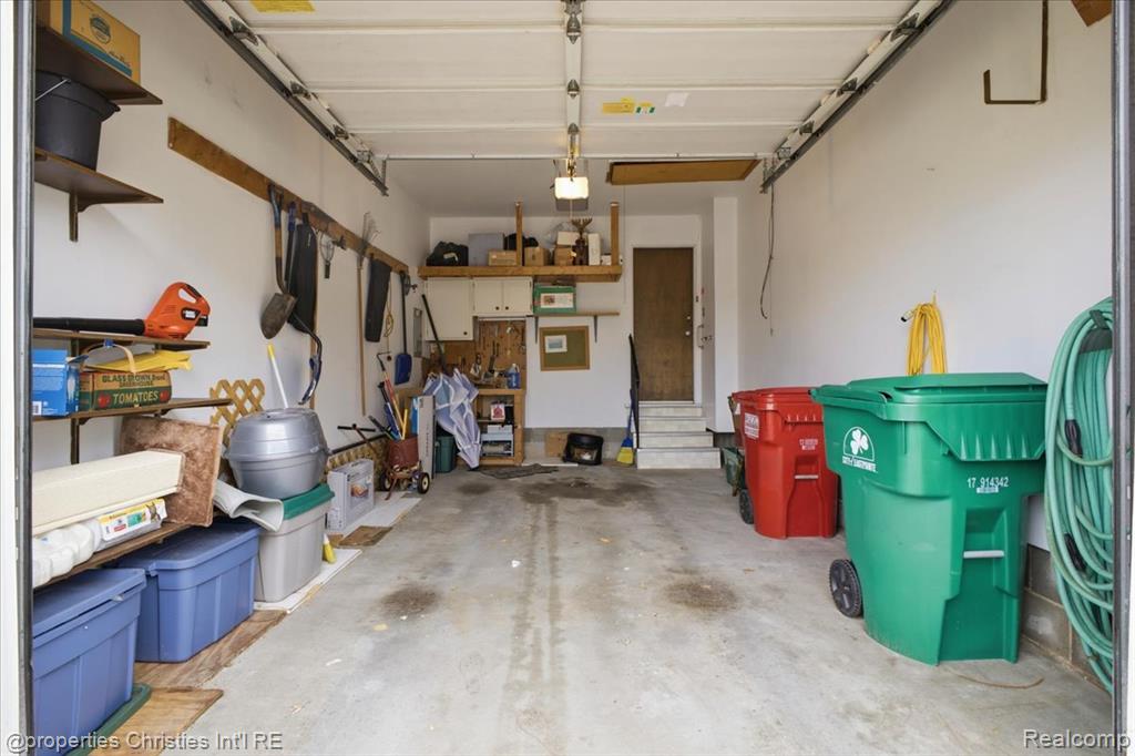 24289 Dale Avenue, Eastpointe, MI 48021 — Photo 30