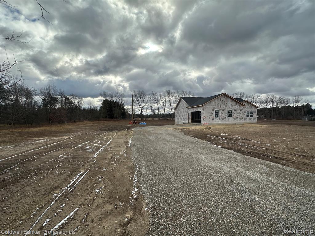 2080 Bowers Road, Lapeer, MI 48446 — Photo 2