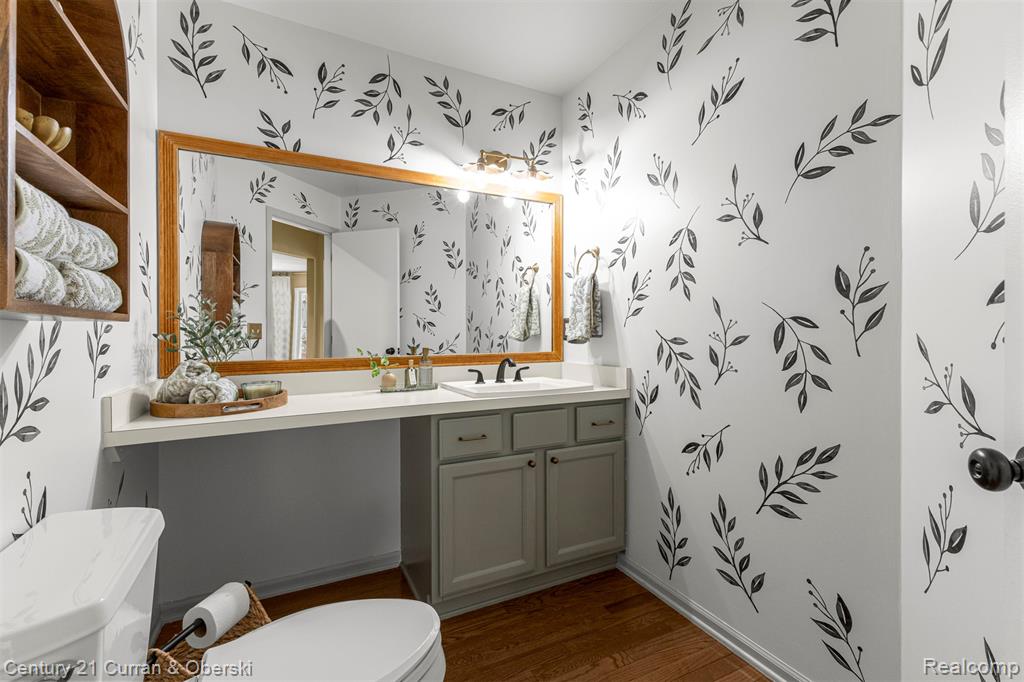 1424 Woodbridge Lane, Wixom, MI 48393 — Photo 41