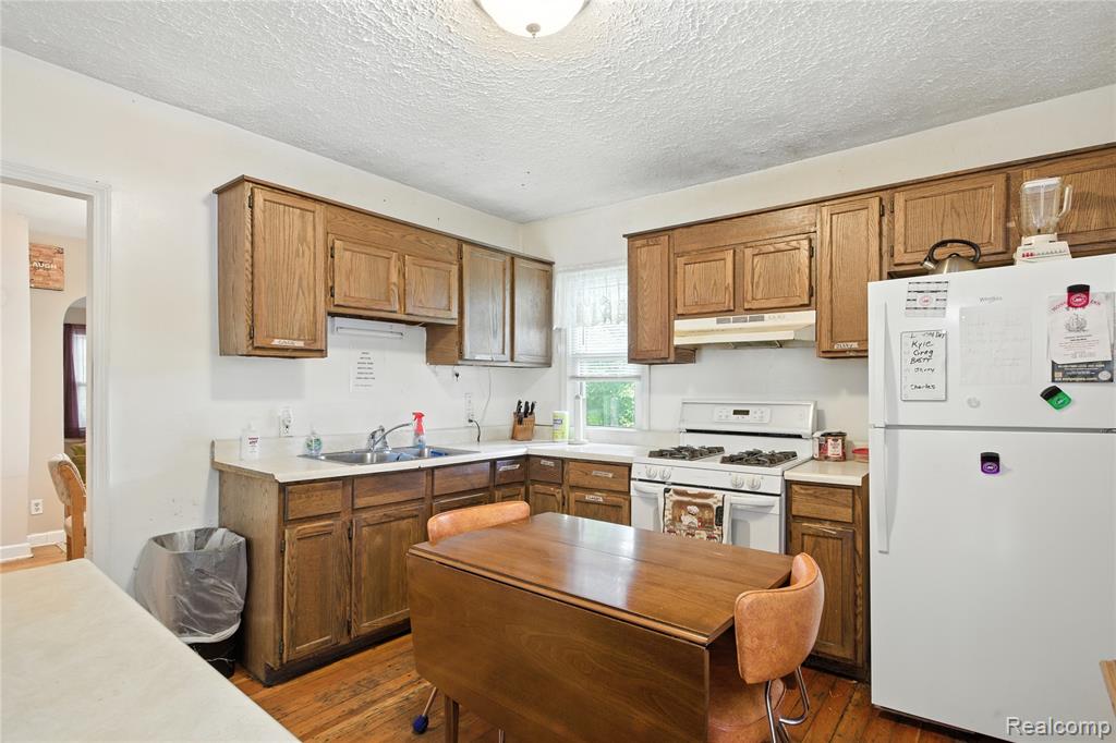 5452 Monroe Street, Dearborn Heights, MI 48125 — Photo 13