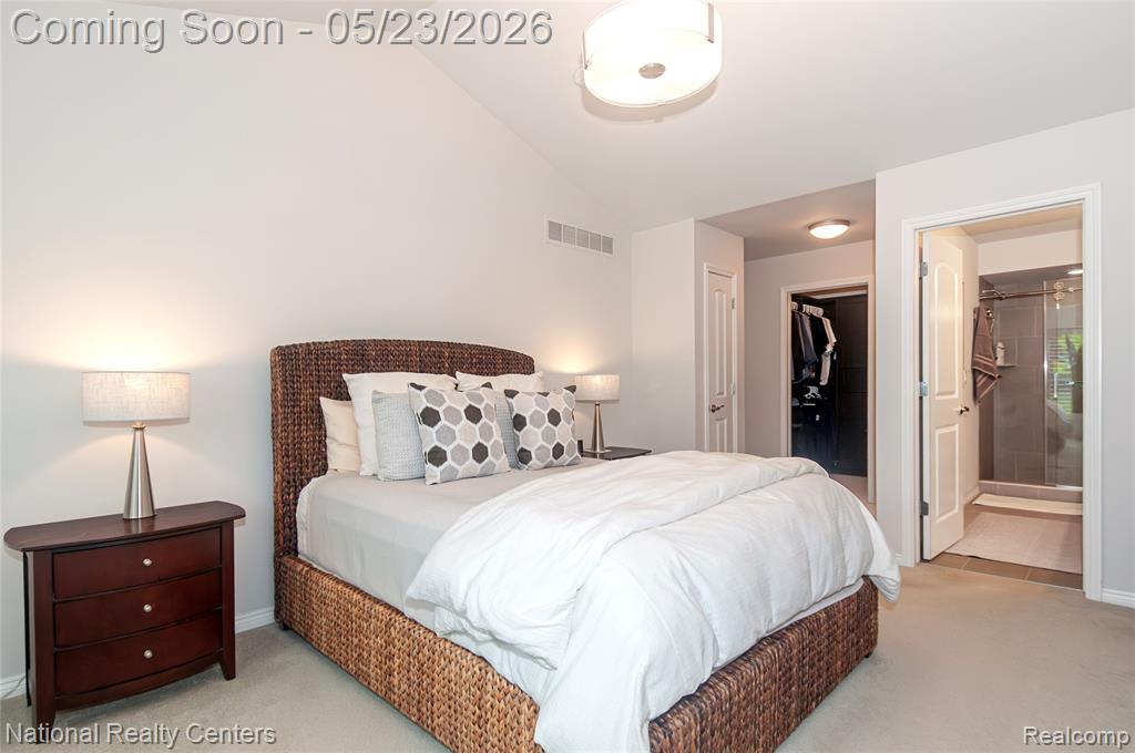 21826 Hanover Drive, Macomb, MI 48042 — Photo 23