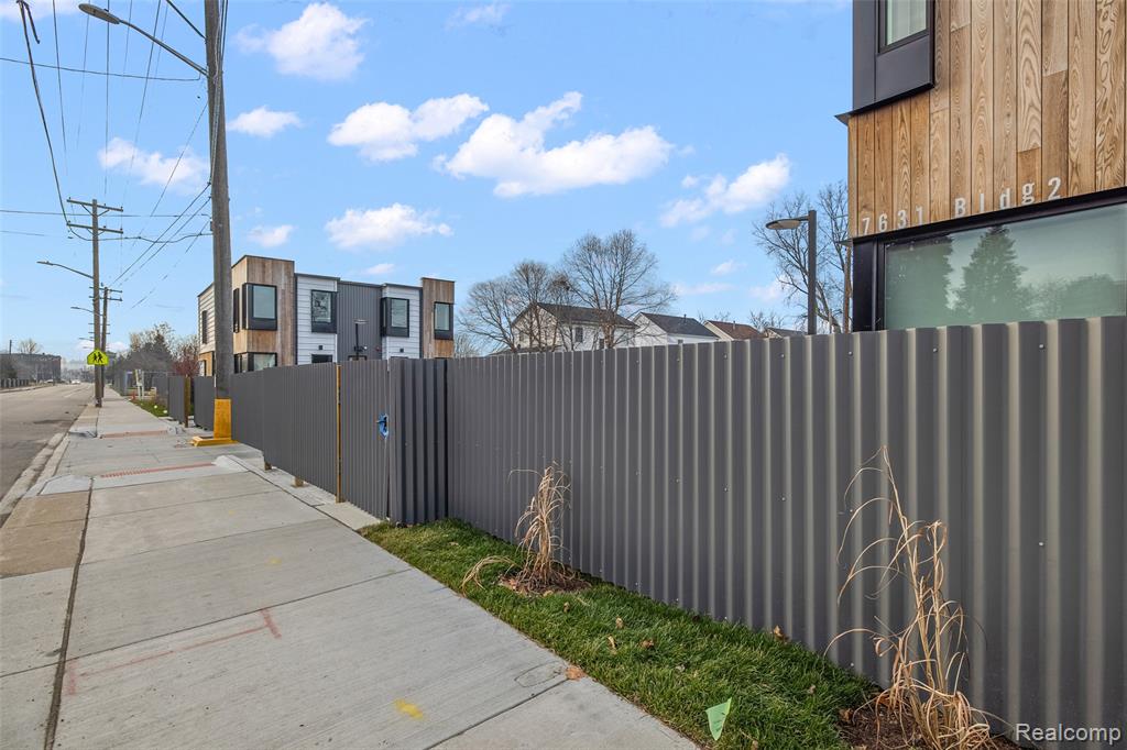 7631 E Lafayette, Detroit, MI 48214 — Photo 20