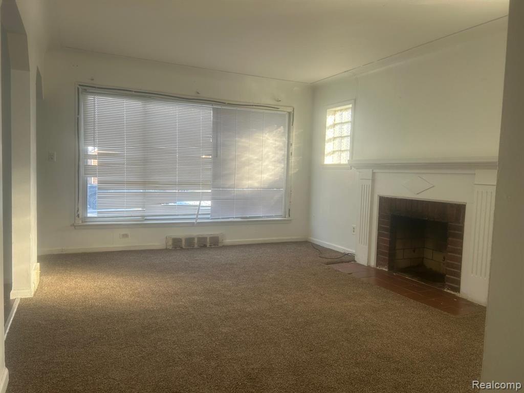 6515 Woodmont Avenue, Detroit, MI 48228 — Photo 5