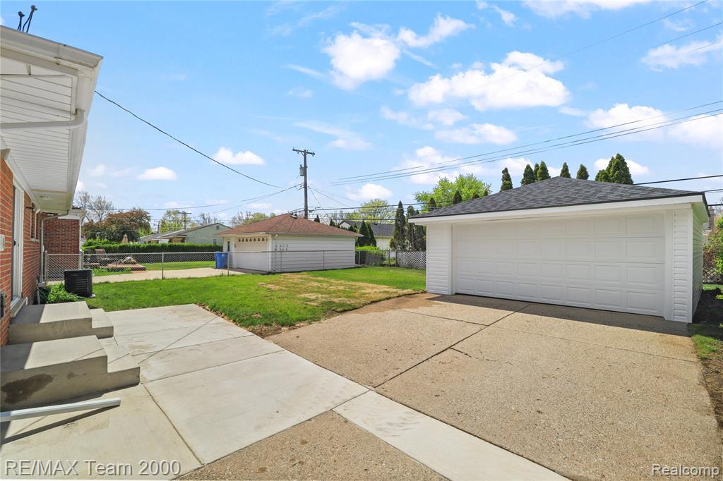 6135 Ardmore Street, Dearborn Heights, MI 48127 — Photo 5