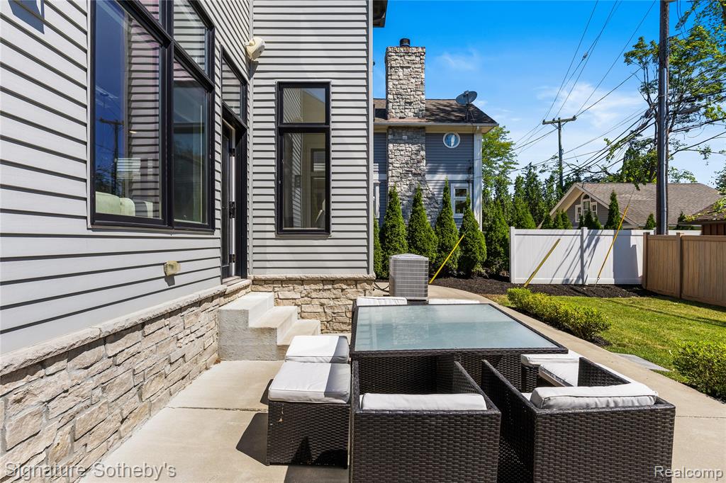 751 S Bates Street, Birmingham, MI 48009 — Photo 25