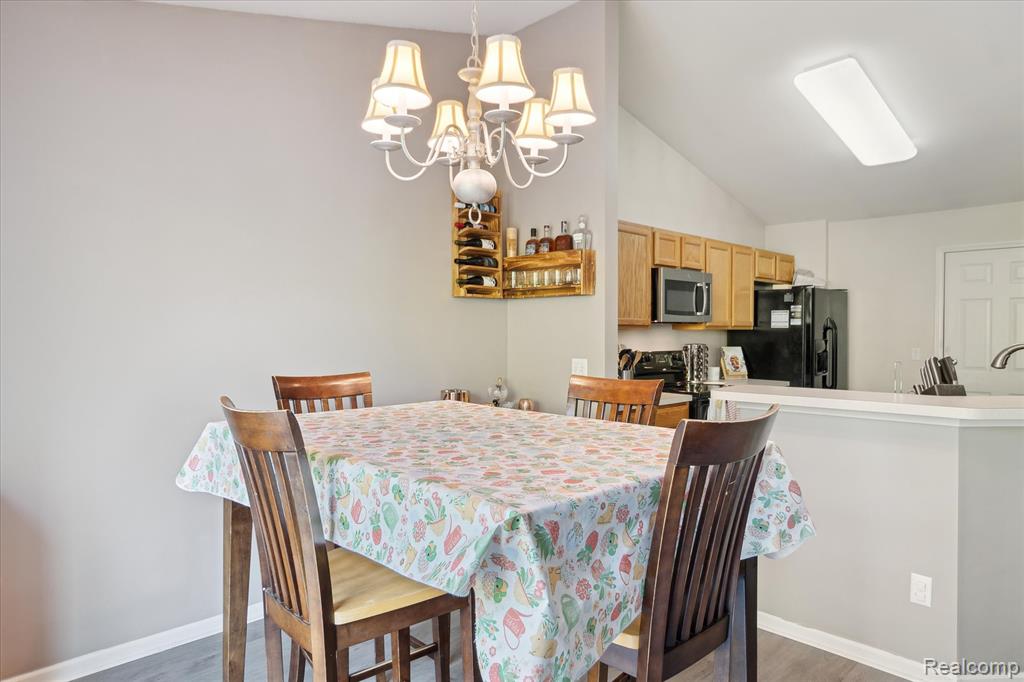 7160 Warwick Drive, Ypsilanti, MI 48197 — Photo 28