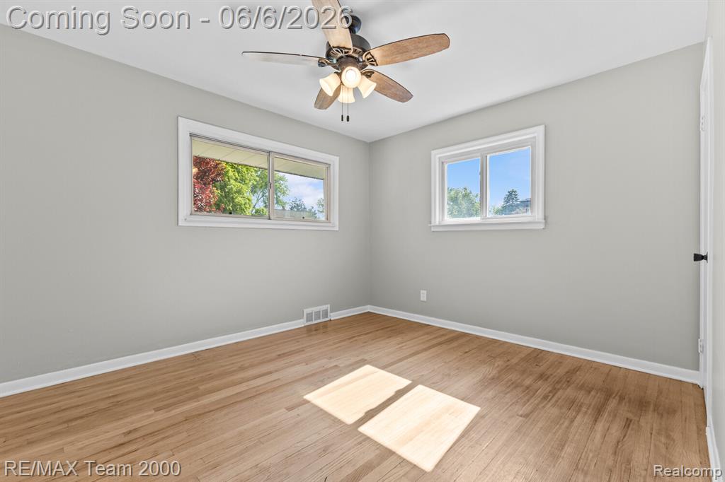 28952 Bridge Street, Garden City, MI — Photo 16