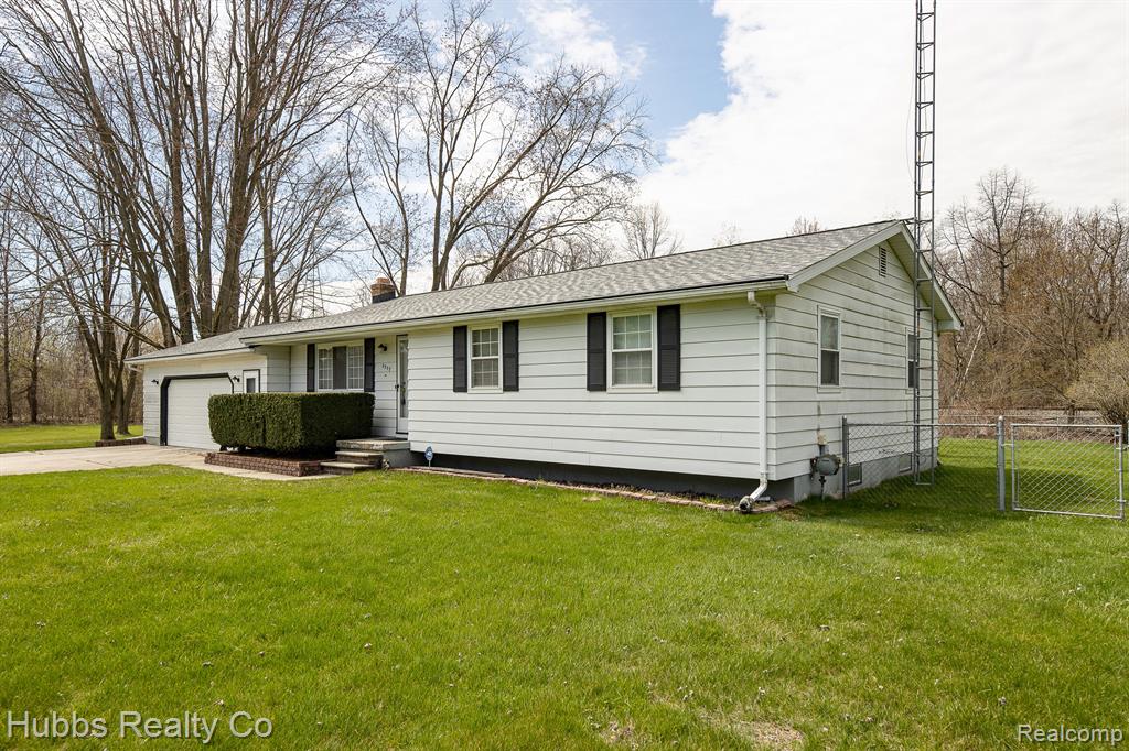 6357 TURNER Road, Flushing, MI 48433 — Photo 10