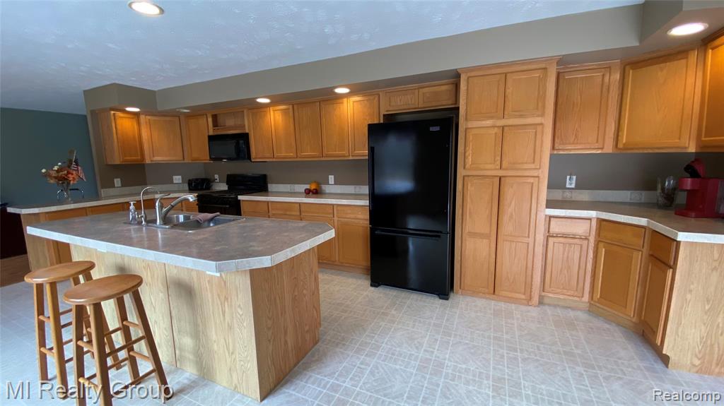 2615 Elandell Lane, Metamora, MI 48455 — Photo 2