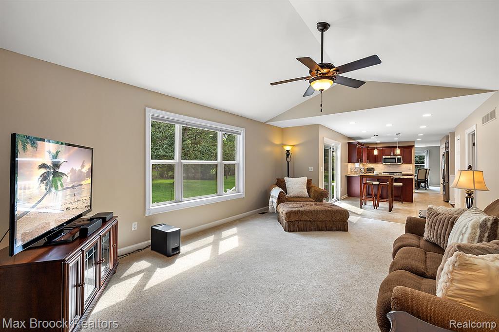 4536 SEDONA Drive, Clarkston, MI 48348 — Photo 14