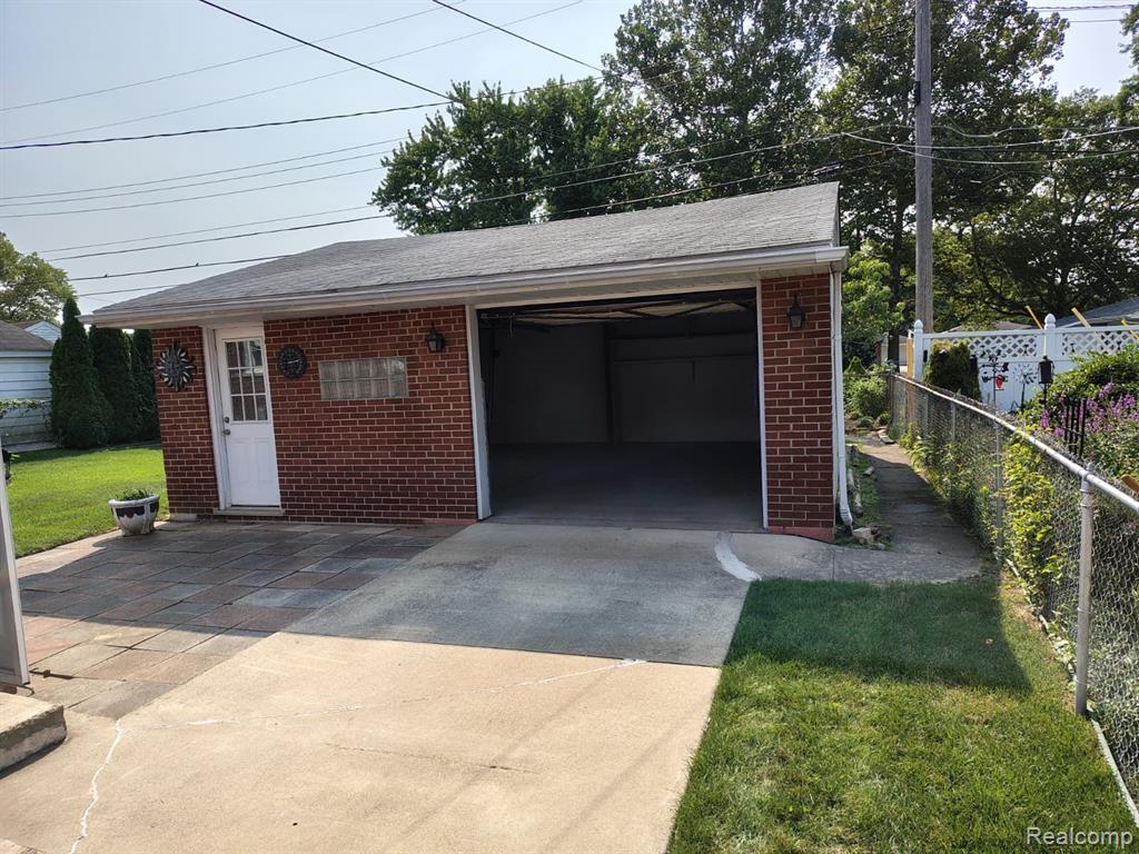 5454 Cranbrook Street, Dearborn Heights, MI 48125 — Photo 2