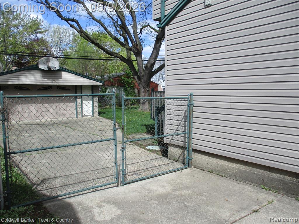 5656 Monroe Street, Dearborn Heights, MI 48125 — Photo 21