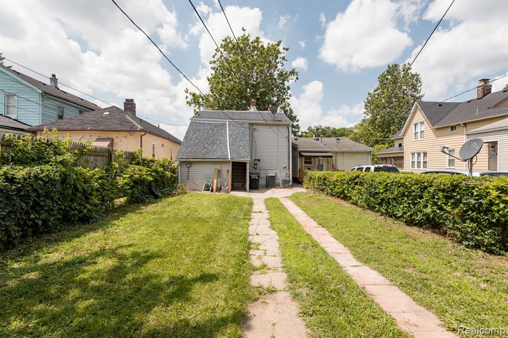 1124 McKinstry Street, Detroit, MI 48209 — Photo 10