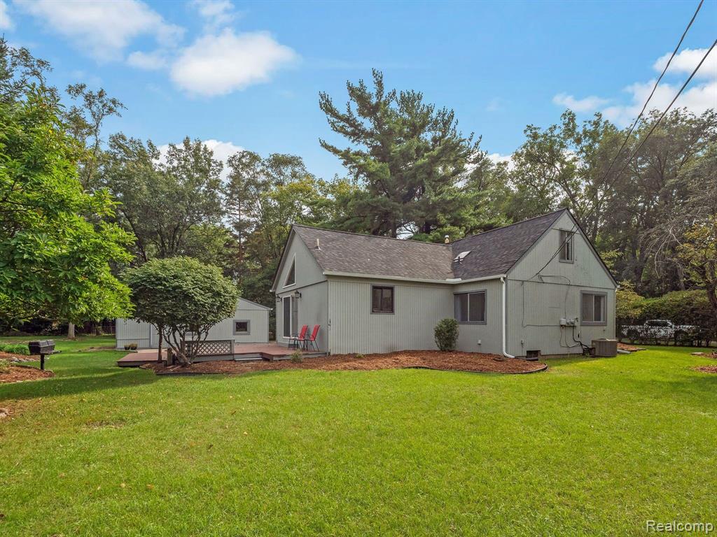 48070 SHELBY Road, Shelby Twp, MI 48317 — Photo 25