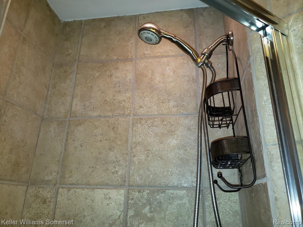 47140 FORTON Road, Chesterfield, MI 48047 — Photo 34