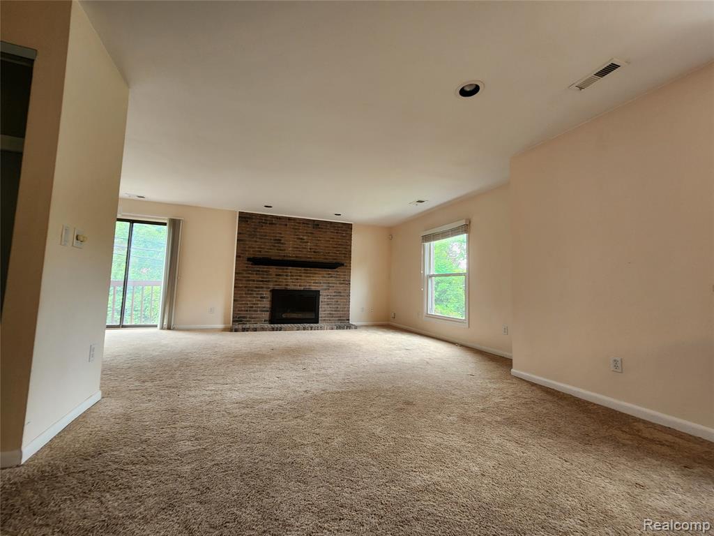 19400 W 11 Mile Road, Lathrup Village, MI 48076 — Photo 13