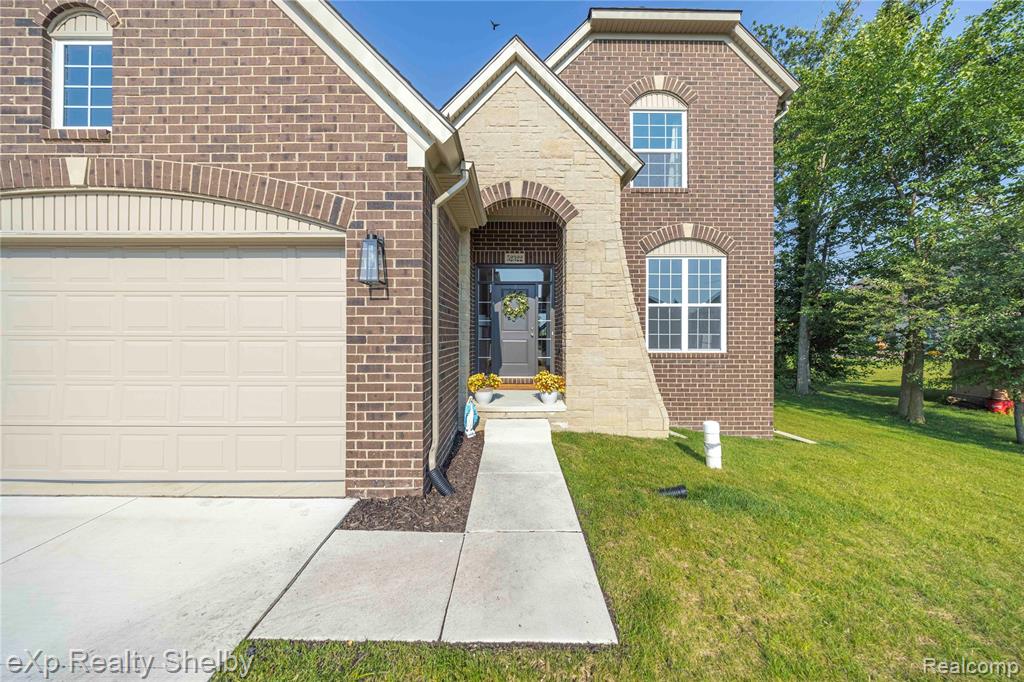 52322 Monaco Drive, Macomb, MI 48042 — Photo 2
