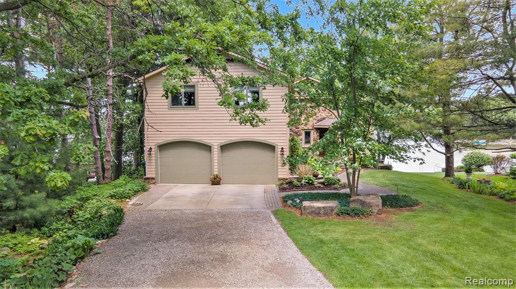 3654 WOODLAND Drive, Metamora, MI 48455 — Photo 30