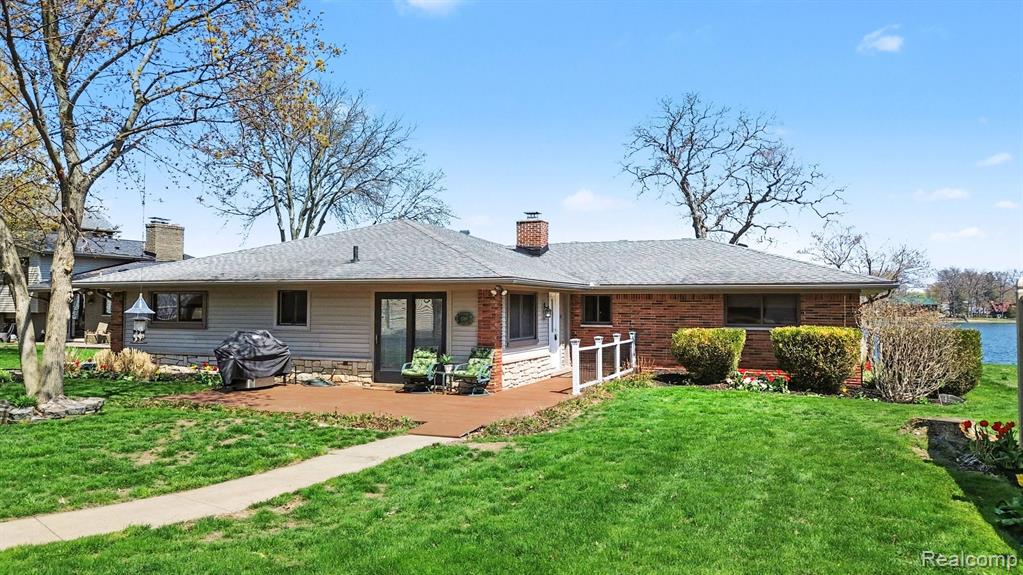 2596 N Williams Lake Road, Waterford, MI 48327 — Photo 3