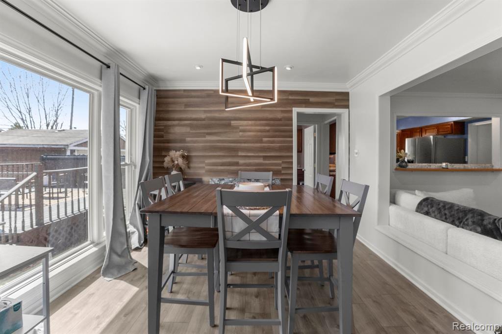 823 NEW YORK Avenue, Lincoln Park, MI 48146 — Photo 18