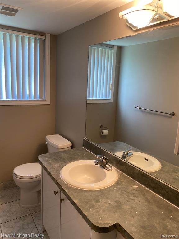 4791 ADMIRAL Drive, Sterling Heights, MI 48310 — Photo 22