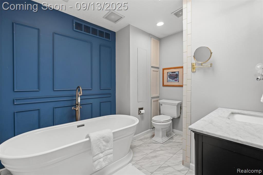 5493 S Piccadilly, West Bloomfield, MI — Photo 17