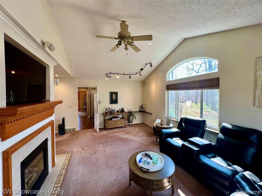 580 Elkinford Drive, White Lake, MI 48383 — Photo 10