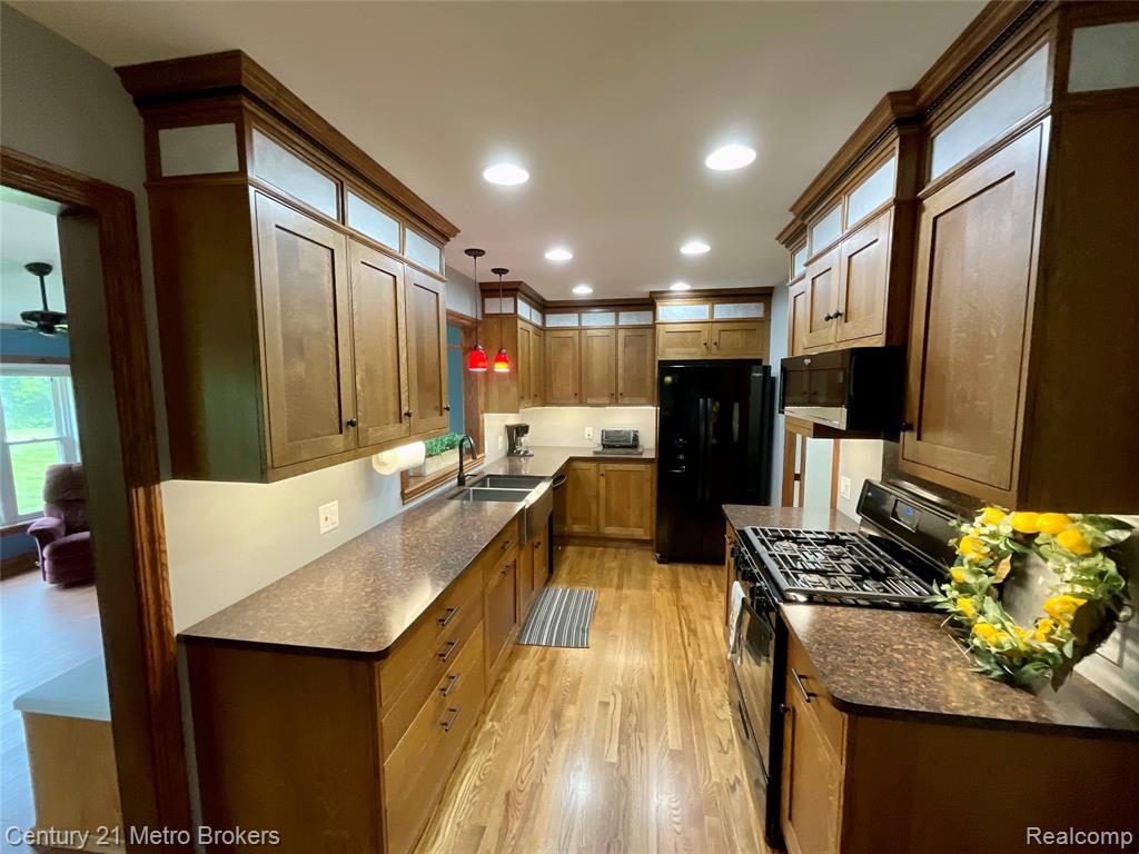 7094 Reid Road, Swartz Creek, MI 48473 — Photo 10