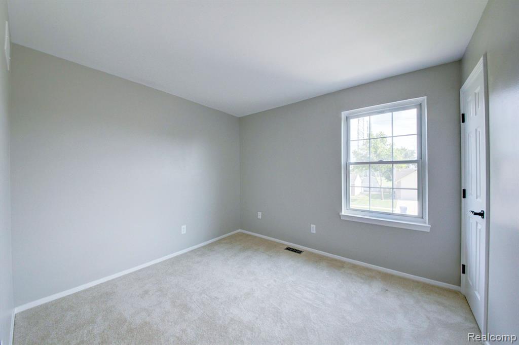 44914 FAIR OAKS Drive, Canton, MI 48187 — Photo 27