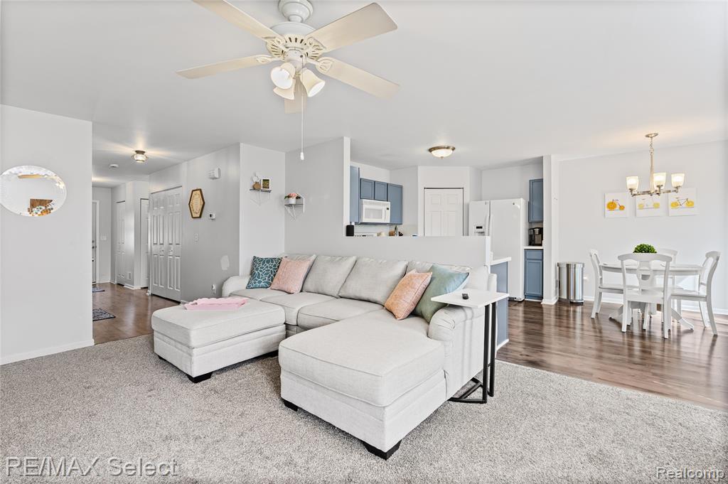 3070 Elk Creek Drive, Swartz Creek, MI 48473 — Photo 8