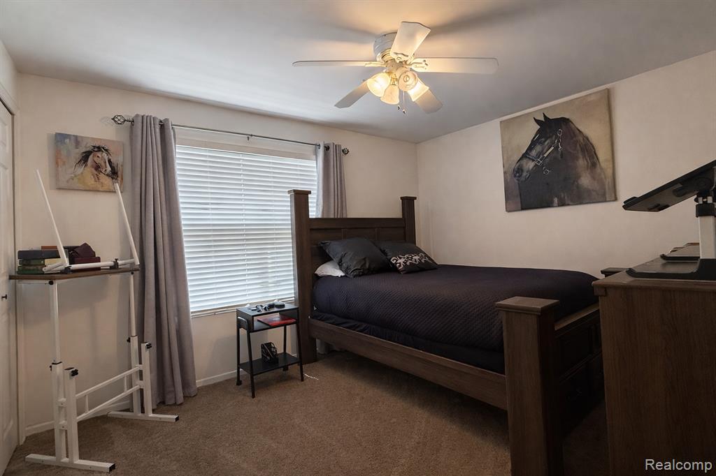738 W Margaret Lane, Pontiac, MI 48341 — Photo 18