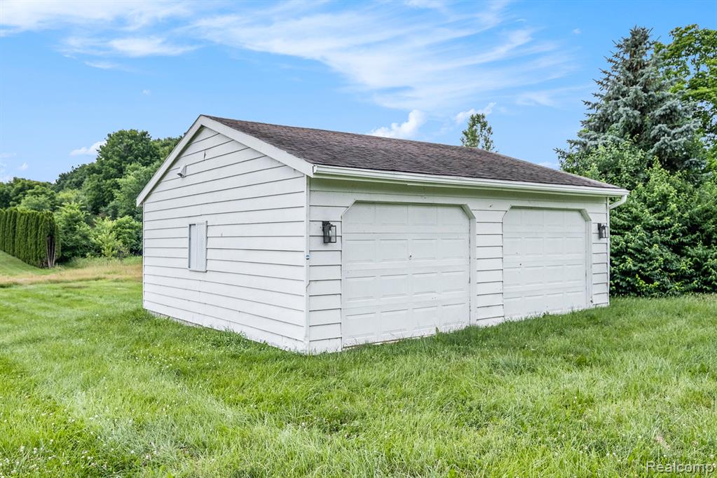 6695 River Road, Flushing, MI 48433 — Photo 30