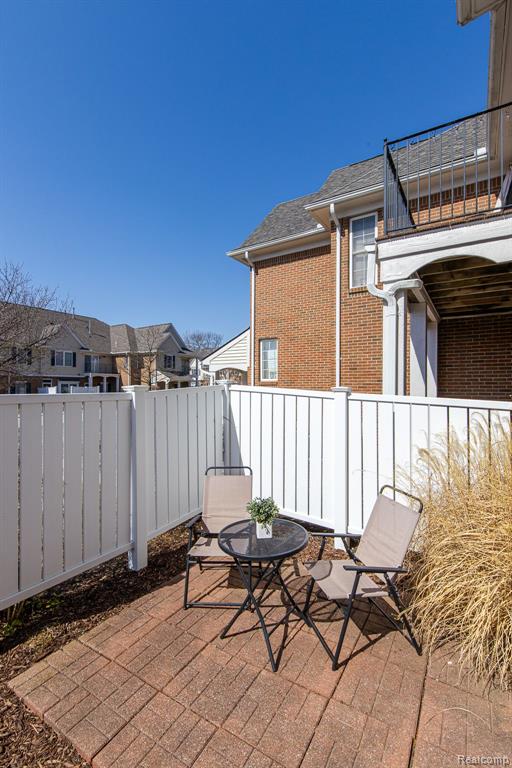 708 AMBERLY Drive, A, Waterford, MI 48328 — Photo 28