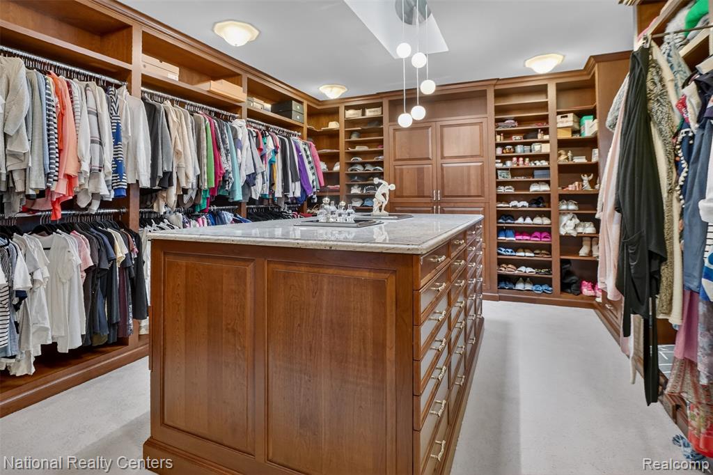 4233 N N Willoway Estates Court, Bloomfield Hills, MI, 48302