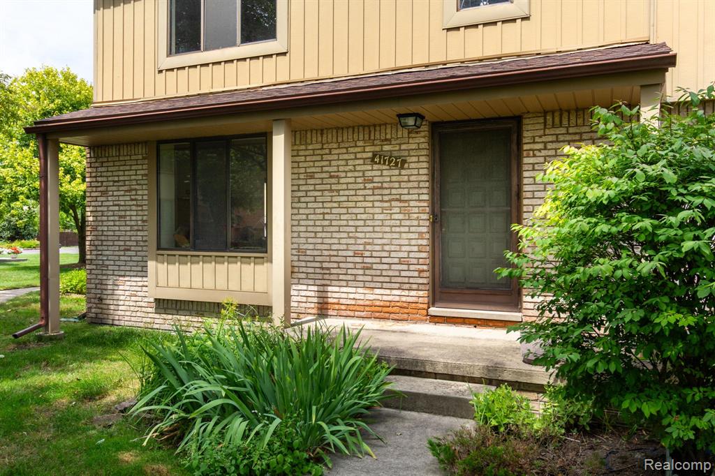 41727 Bedford Drive, 83, Canton, MI 48187 — Photo 3