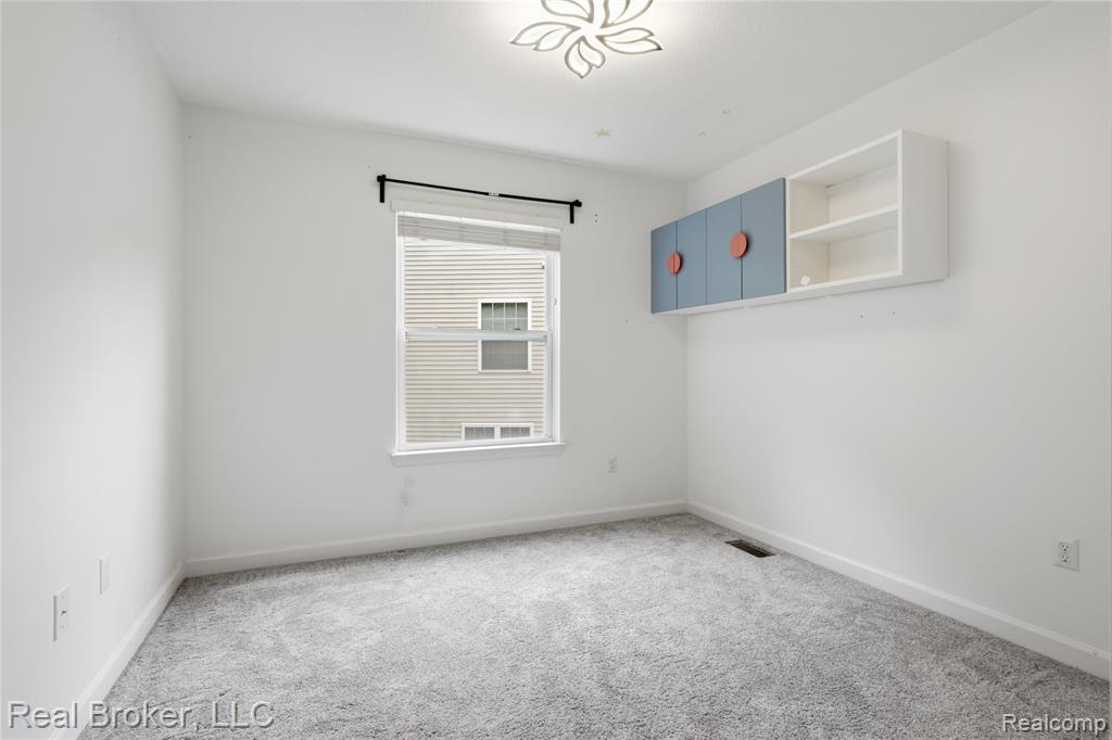 26978 Maxwell Court, Novi, MI — Photo 27