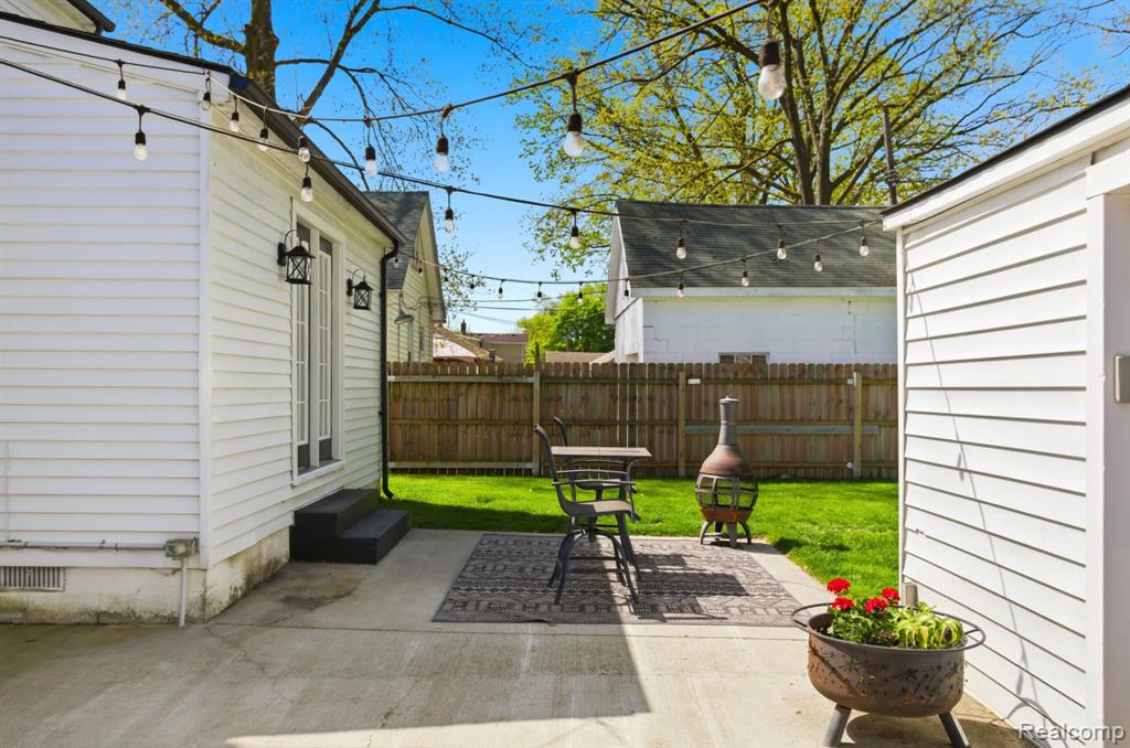 2705 Gardner Avenue, Berkley, MI 48072 — Photo 44