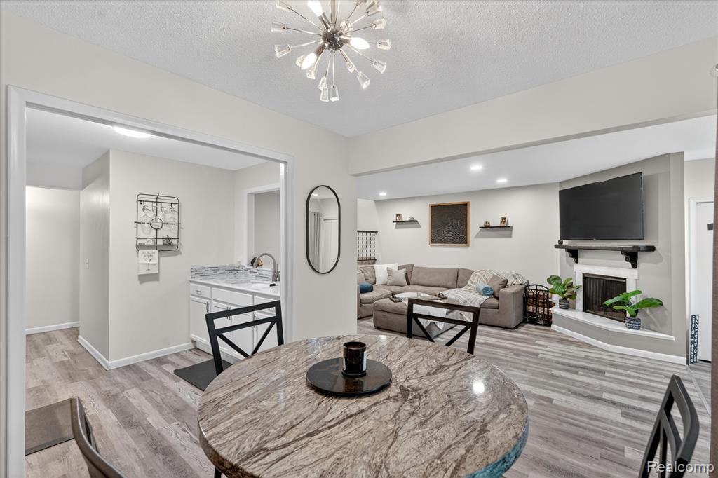 2017 Beekman Court, Flint, MI 48532 — Photo 11