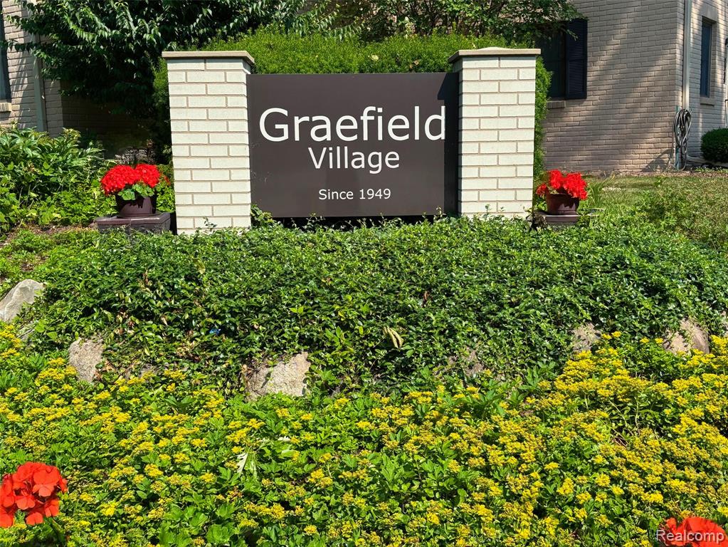726 Graefield Court, Birmingham, MI 48009 — Photo 27