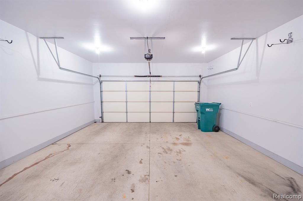 37575 N DIANNE Lane, New Boston, MI 48164 — Photo 37