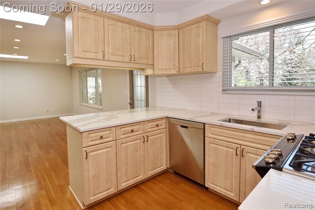 5255 KELLEN Lane, Bloomfield Hills, MI 48302 — Photo 11