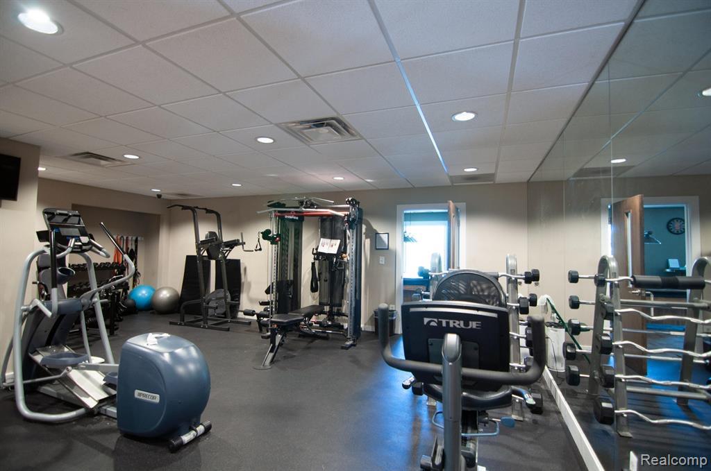 20204 Longwood Court, Northville, MI 48167 — Photo 23
