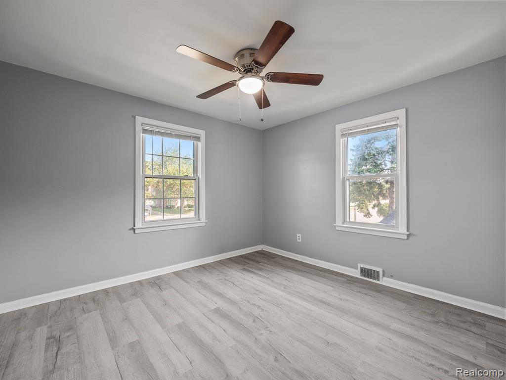 14514 CHANDLER PARK Drive, Detroit, MI 48224 — Photo 17